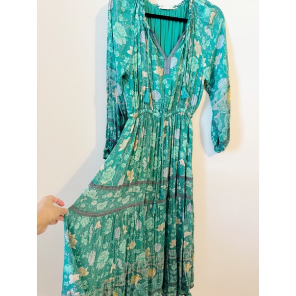 RARE Spell & The Gypsy X Revolve Seashell Kelly Green Boho Maxi Gown S - Picture 6 of 7